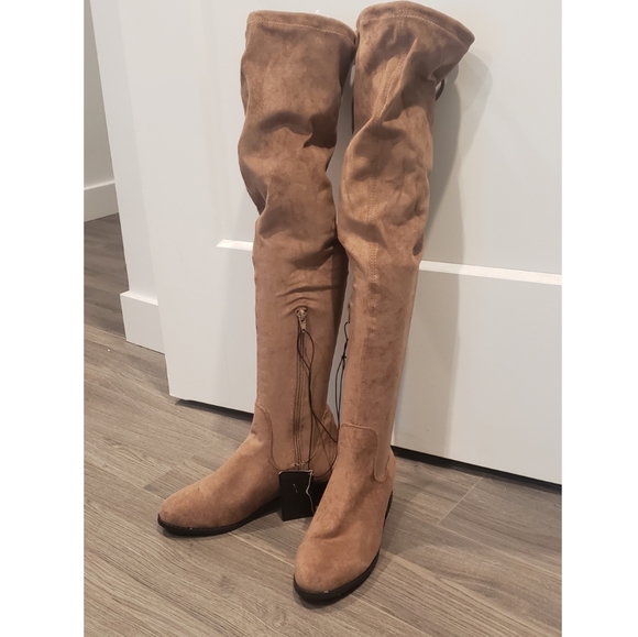 Forever 21 Faux Suede Over-the-Knee Boots - Picture 7 of 9
